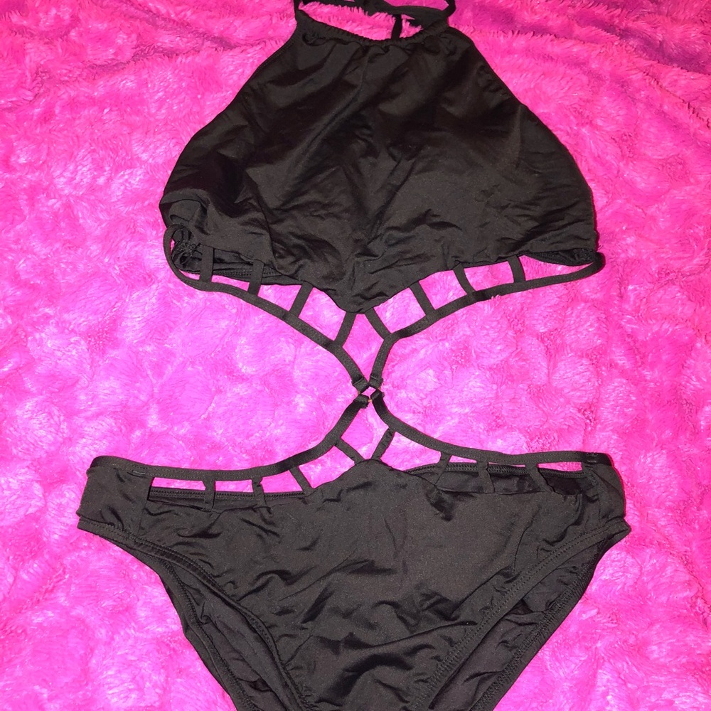 FINAL PRICE❗️Cutout One Piece Bathing Suit